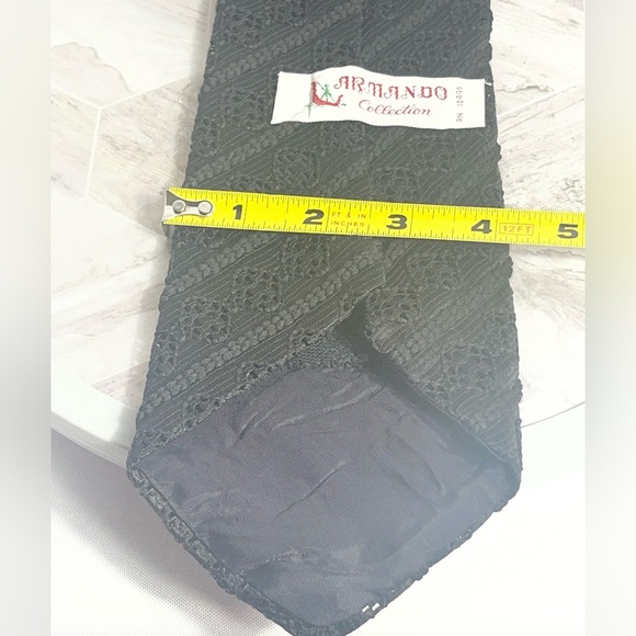 Vintage Armando Collection Black Textured Tie 100% Polyester Made in USA - Picture 5 of 6